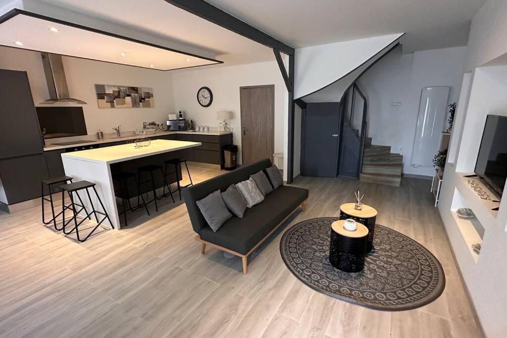 Maison Entierement Renovee Villa Ambares-et-Lagrave Bagian luar foto
